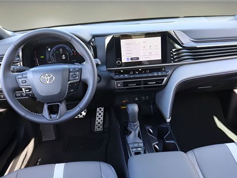 Certified 2026 Toyota Camry SE image 15