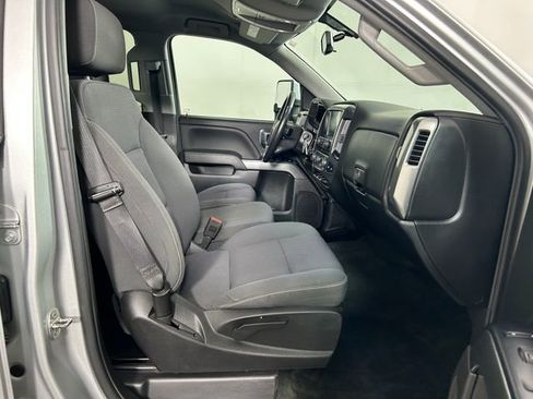 Used 2018 Chevrolet Silverado 1500 LT w/ All Star Edition image 29