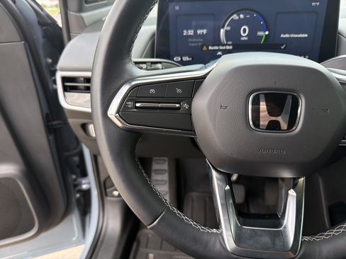 Used 2025 Honda Prologue Touring image 19