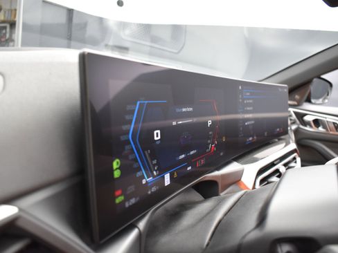 Used 2024 BMW M4 xDrive Competition w/ Executive Package image 18