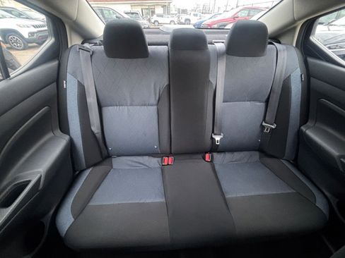 Used 2025 Nissan Versa SV image 38