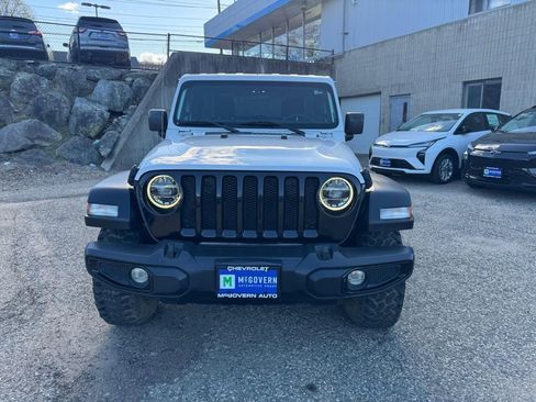Used 2022 Jeep Wrangler Willys AWD/4WD image 10
