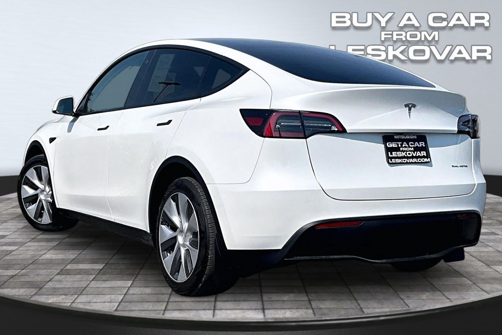 Used 2023 Tesla Model Y Long Range AWD/4WD image 2