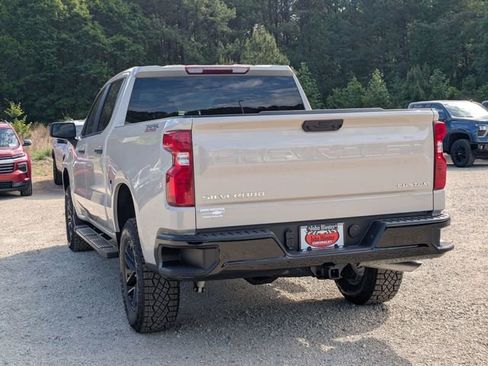 New 2026 Chevrolet Silverado 1500 Custom Trail Boss AWD/4WD image 4