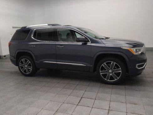 Used 2019 GMC Acadia Denali w/ Technology Package FWD image 11