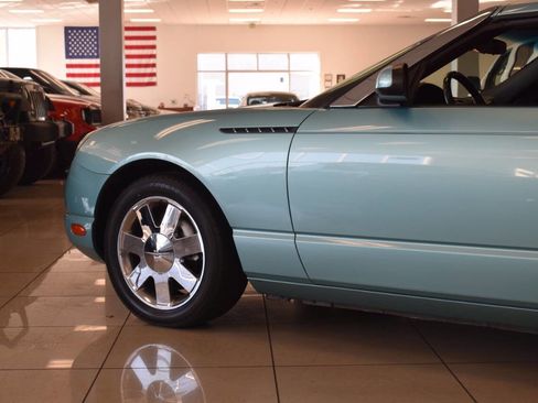 Used 2002 Ford Thunderbird Deluxe image 13
