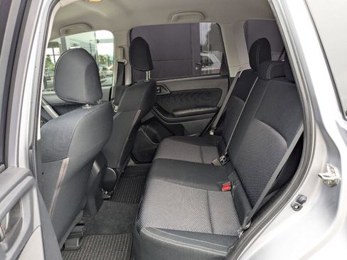 Used 2017 Subaru Forester 2.5i w/ Alloy Wheel Package AWD/4WD image 12