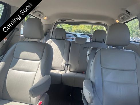 Used 2020 Toyota Sienna XLE FWD image 14