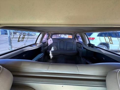 Used 1999 Lincoln Town Car Executive image 6