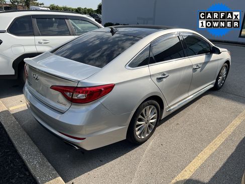 Used 2015 Hyundai Sonata Limited w/ Option Group 05 FWD image 4