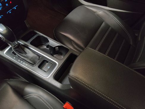 Used 2019 Ford Escape SEL AWD/4WD image 26