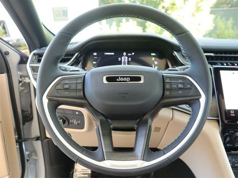 New 2023 Jeep Grand Cherokee 4xe w/ Luxury Tech Group II image 9