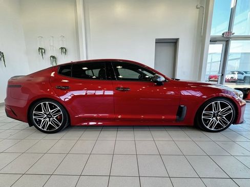 Used 2022 Kia Stinger GT2 image 38