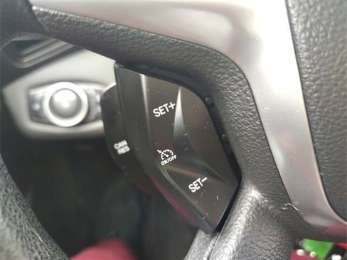 Used 2016 Ford Escape SE image 16