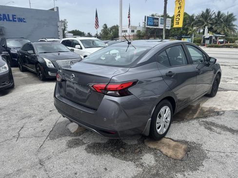Used 2020 Nissan Versa S image 4