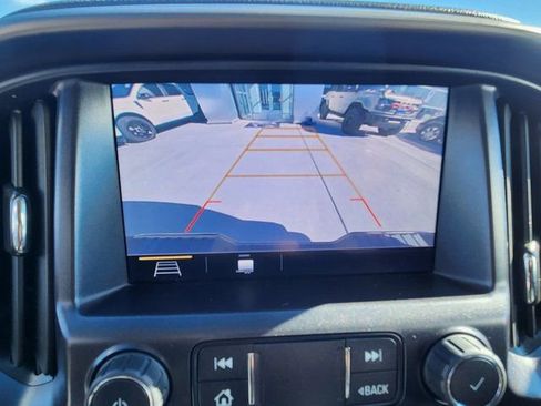 Used 2022 Chevrolet Colorado Z71 AWD/4WD image 21