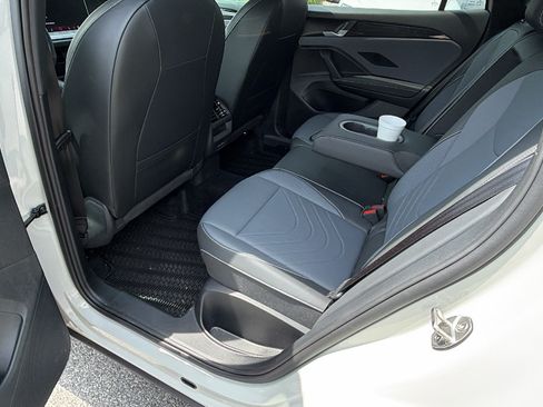 Used 2026 Volkswagen Tiguan SE R-Line FWD image 24