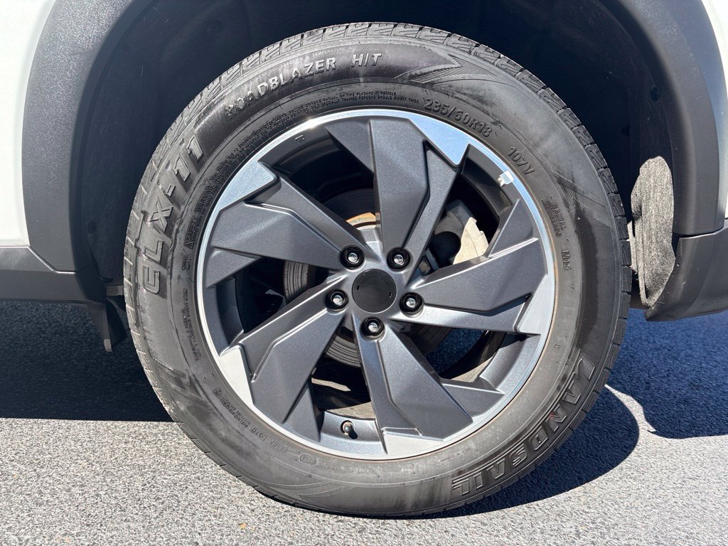Used 2024 Nissan Rogue SV FWD image 7