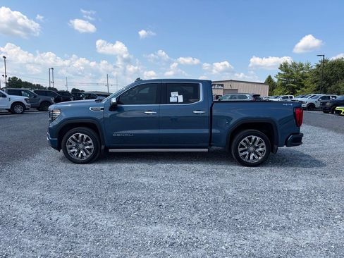 Used 2025 GMC Sierra 1500 Denali w/ Denali Reserve Package AWD/4WD image 5