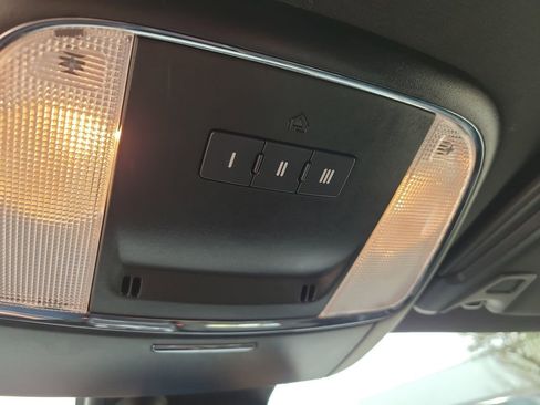 Used 2023 Dodge Charger R/T w/ Blacktop Package image 21