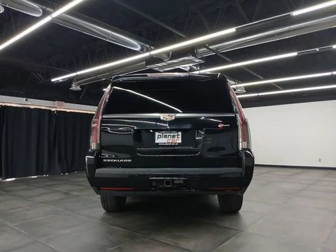 Used 2020 Cadillac Escalade ESV Luxury RWD image 48