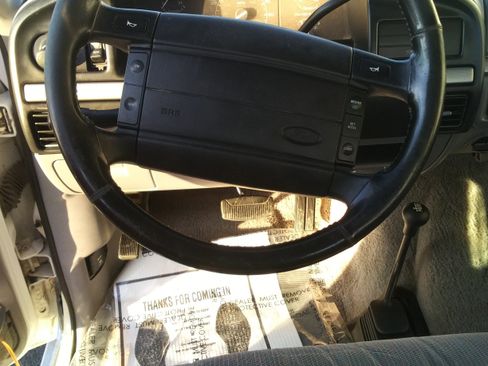Used 1994 Ford F150 XL image 10