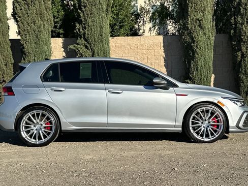 Certified 2022 Volkswagen GTI Autobahn image 3