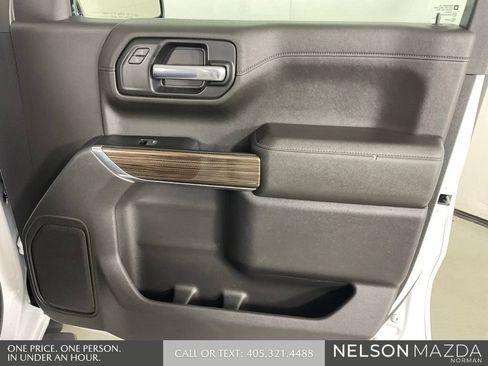 Used 2022 Chevrolet Silverado 1500 LT AWD/4WD image 21