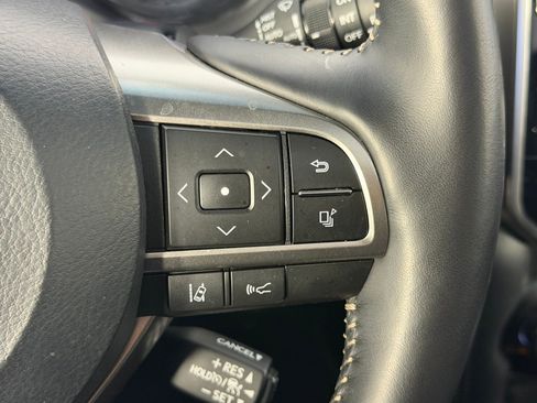 Used 2022 Lexus GX 460 Premium w/ Accessory Package image 24