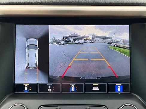Used 2021 GMC Acadia Denali w/ Denali Technology Package FWD image 23