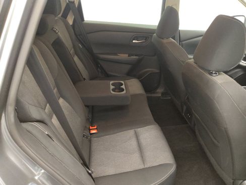 Used 2024 Nissan Rogue SV AWD/4WD image 19
