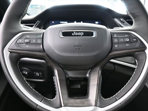New 2026 Jeep Grand Cherokee Altitude RWD image 25