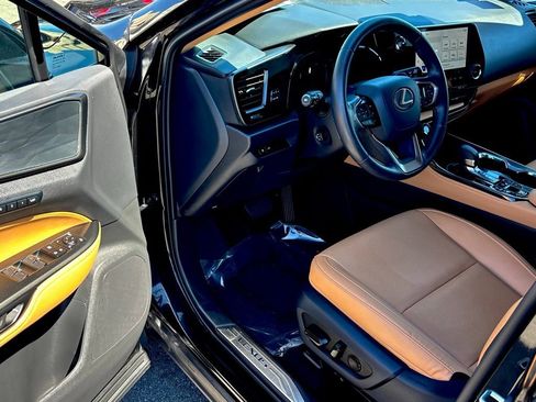 Used 2025 Lexus NX 350 AWD w/ Cold Area Package image 15
