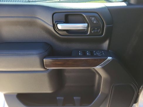 Used 2021 GMC Sierra 1500 SLT image 22