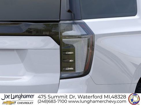 New 2026 Chevrolet Suburban High Country AWD/4WD image 11