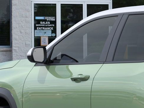 New 2026 Chevrolet Equinox LT w/ Convenience Package II image 12