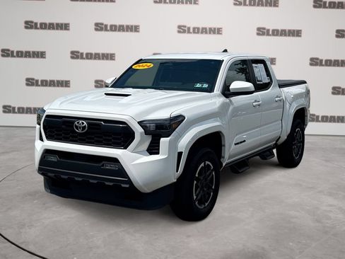 Used 2024 Toyota Tacoma TRD Sport AWD/4WD image 1