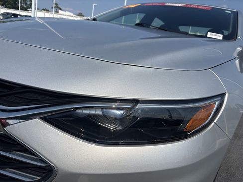 Used 2022 Chevrolet Malibu LT FWD image 6