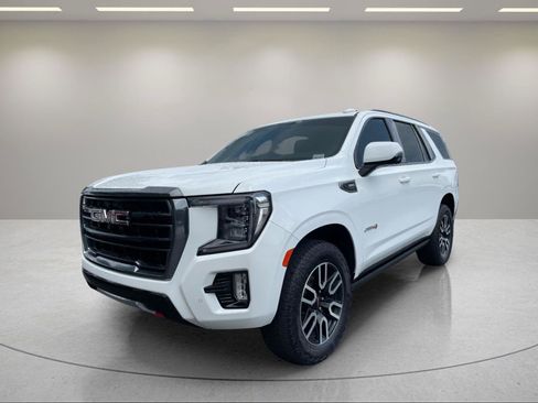 Used 2024 GMC Yukon AT4 w/ Technology Package AWD/4WD image 2