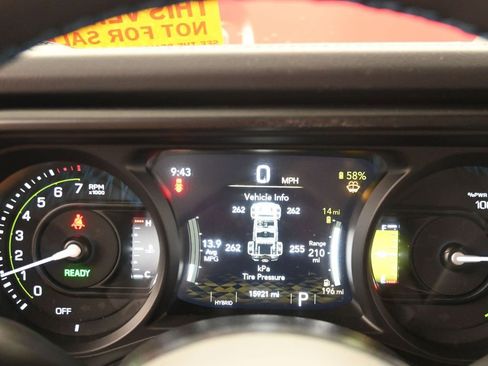 Used 2025 Jeep Wrangler Unlimited Rubicon 4xe w/ Convenience Group image 18