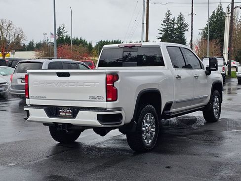 Used 2024 Chevrolet Silverado 3500 High Country w/ High Country Premium Package image 5