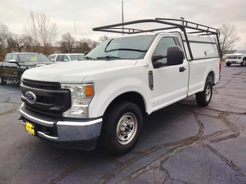 Used 2021 Ford F250 XL w/ Power Equipment Group image 4