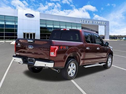 Used 2015 Ford F150 XLT w/ Equipment Group 302A Luxury AWD/4WD image 4