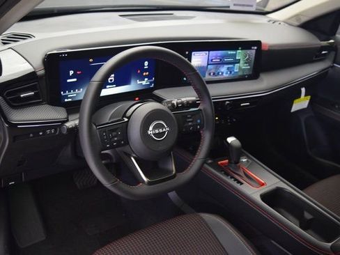 New 2025 Nissan Kicks SR w/ SR Premium Package image 7