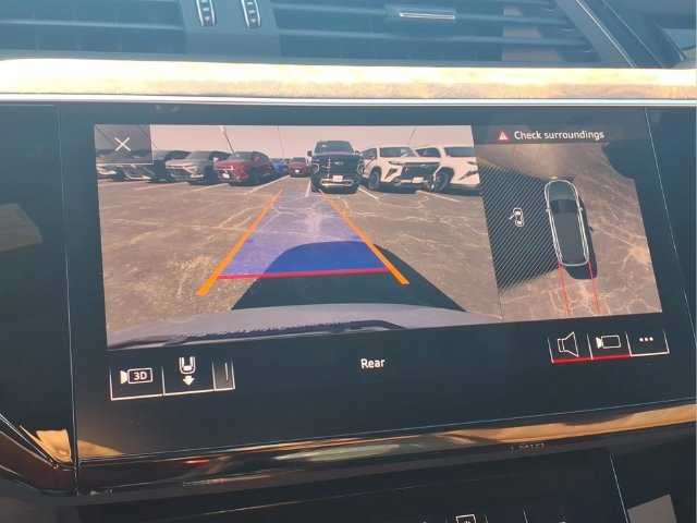 Used 2019 Audi e-tron Premium Plus AWD/4WD image 5