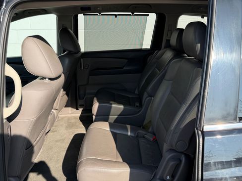 Used 2011 Honda Odyssey EX-L image 18