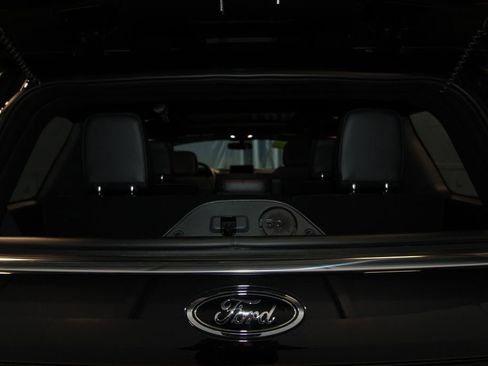 Used 2024 Ford Expedition Timberline image 40