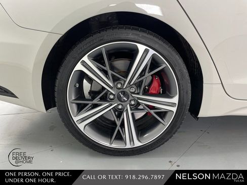 Used 2024 Genesis G70 3.3T Advanced w/ Sport Prestige Package image 13