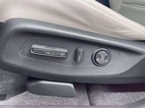 Used 2024 Honda CR-V EX-L image 19