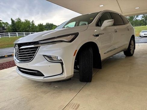 Used 2023 Buick Enclave Premium w/ Experience Buick Package AWD/4WD image 10